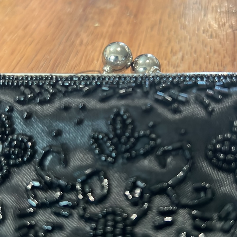 Vintage beaded purse w/chain shoulder strap, EUC - Picture 6 of 6